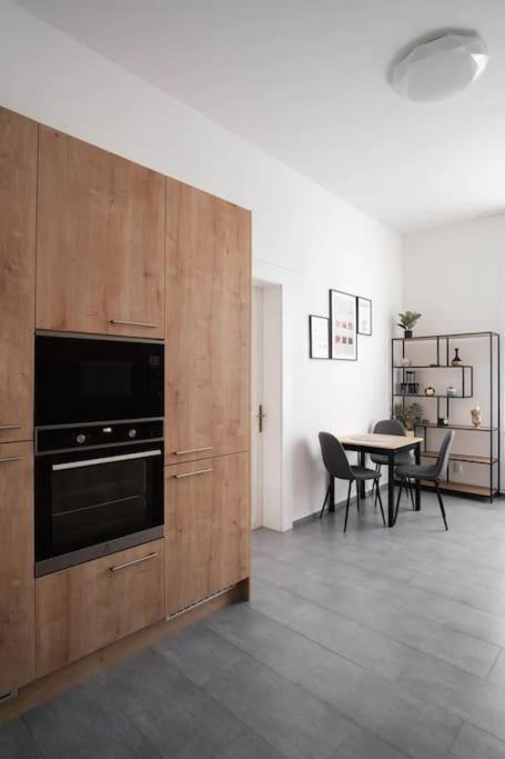 Helen Homestay Palmovka * Prag