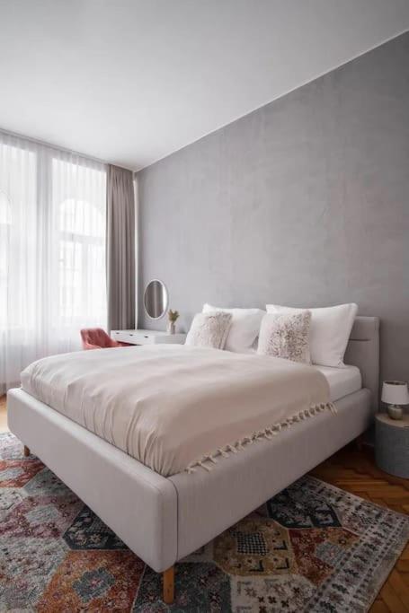 Helen Homestay Palmovka Apartment Prag
